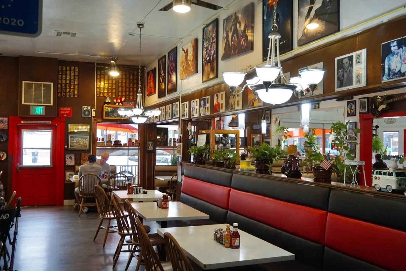 Antique Row Cafe, Restaurant