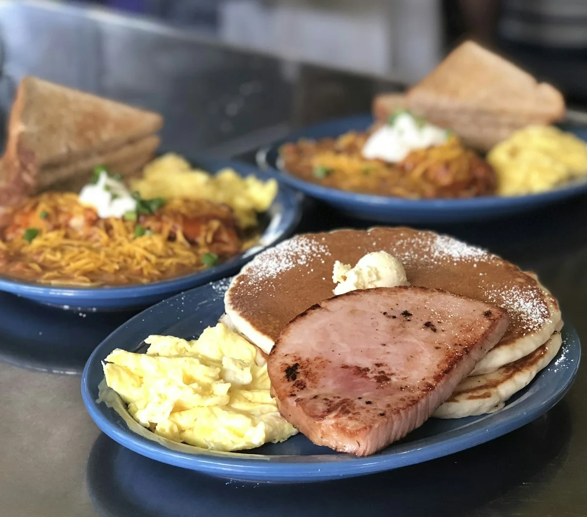 Cafe 222, American restaurant