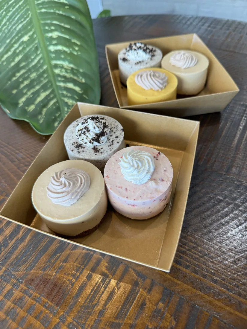 MeMe Tea and Dessert, business photo 2