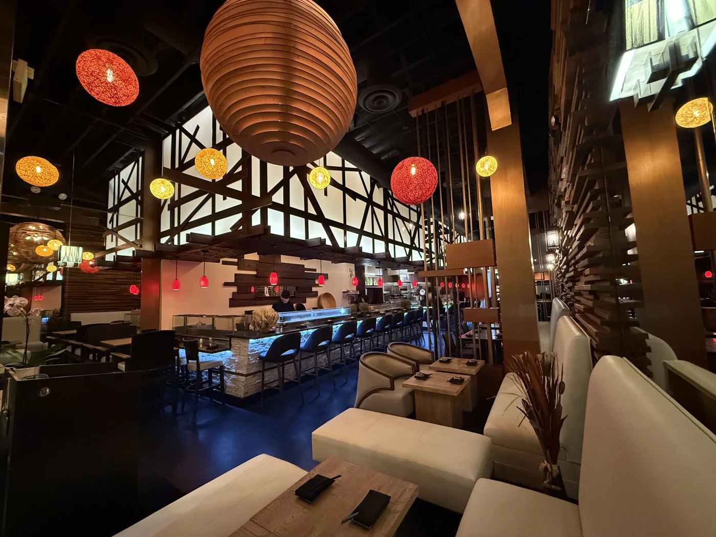 NOIR Sushi and Sake Fusion Lounge, business photo 3