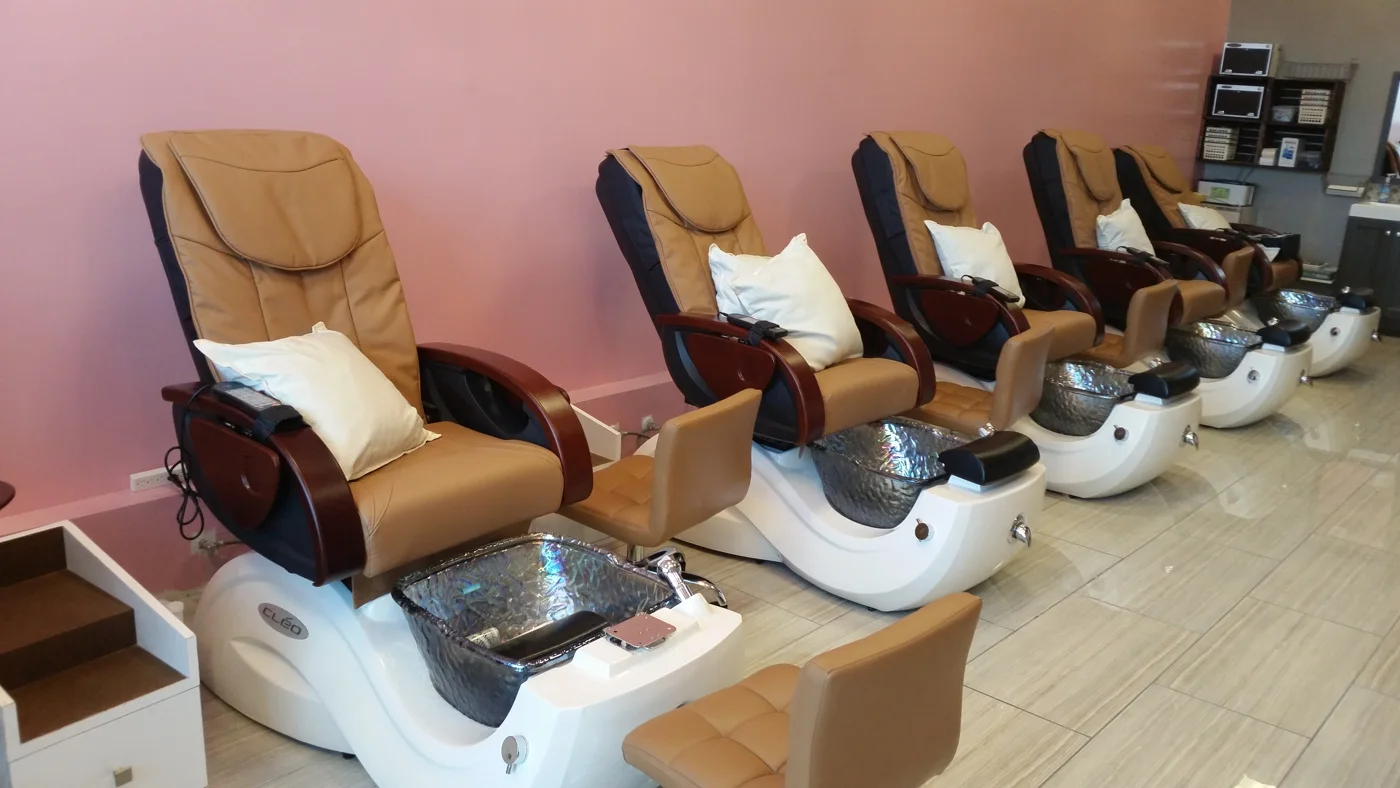 Pink and White Nail and Spa, business photo 4